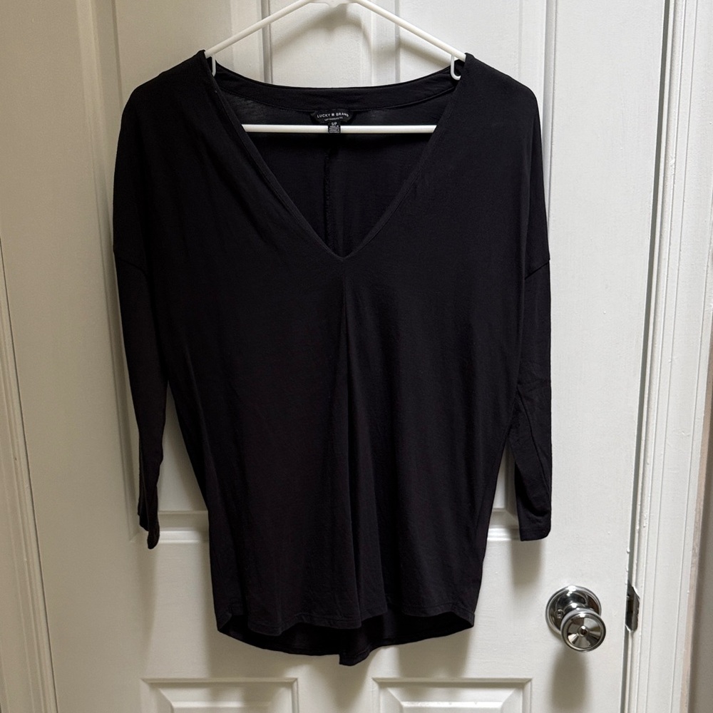 Women’s lucky brand v neck quarter sleeve top